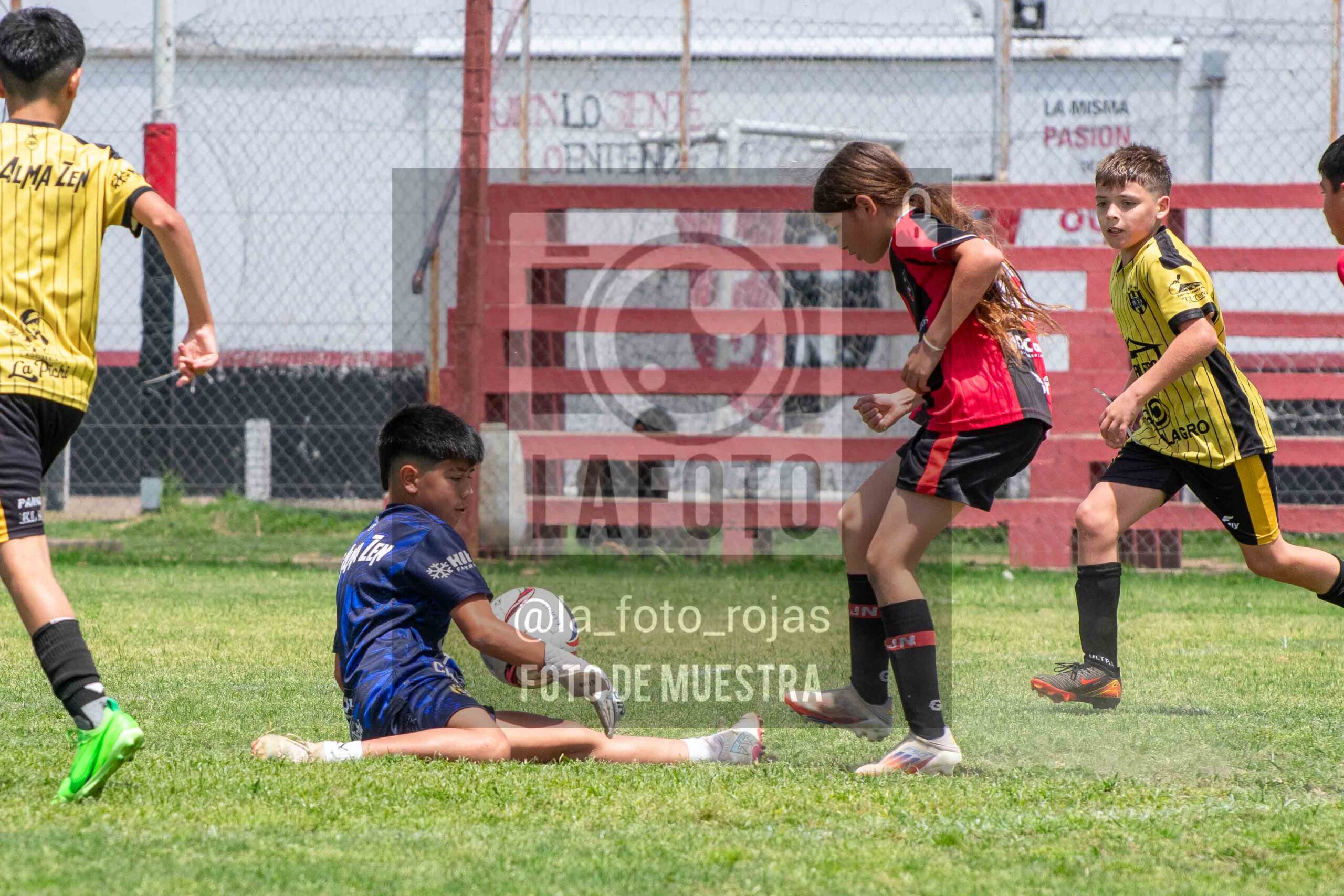 Fotografía 2014-NEW-HURA-101-scaled de NEWBERY - HURACAN / 2014