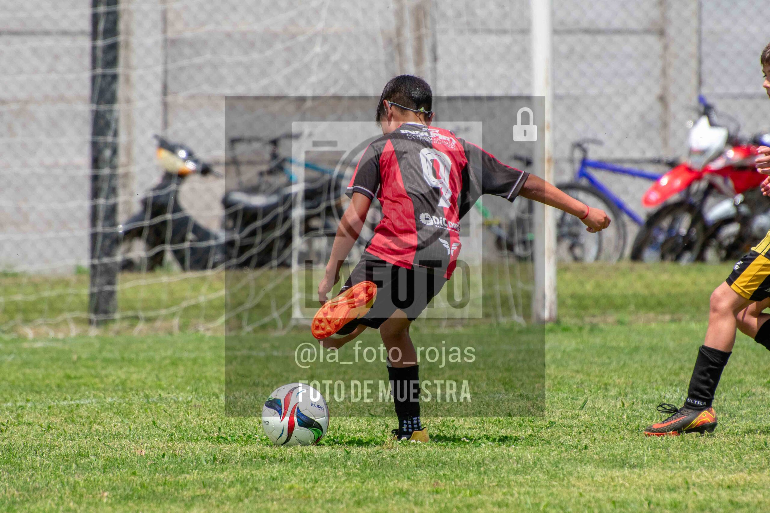 Fotografía 2014-NEW-HURA-103-scaled de NEWBERY - HURACAN / 2014