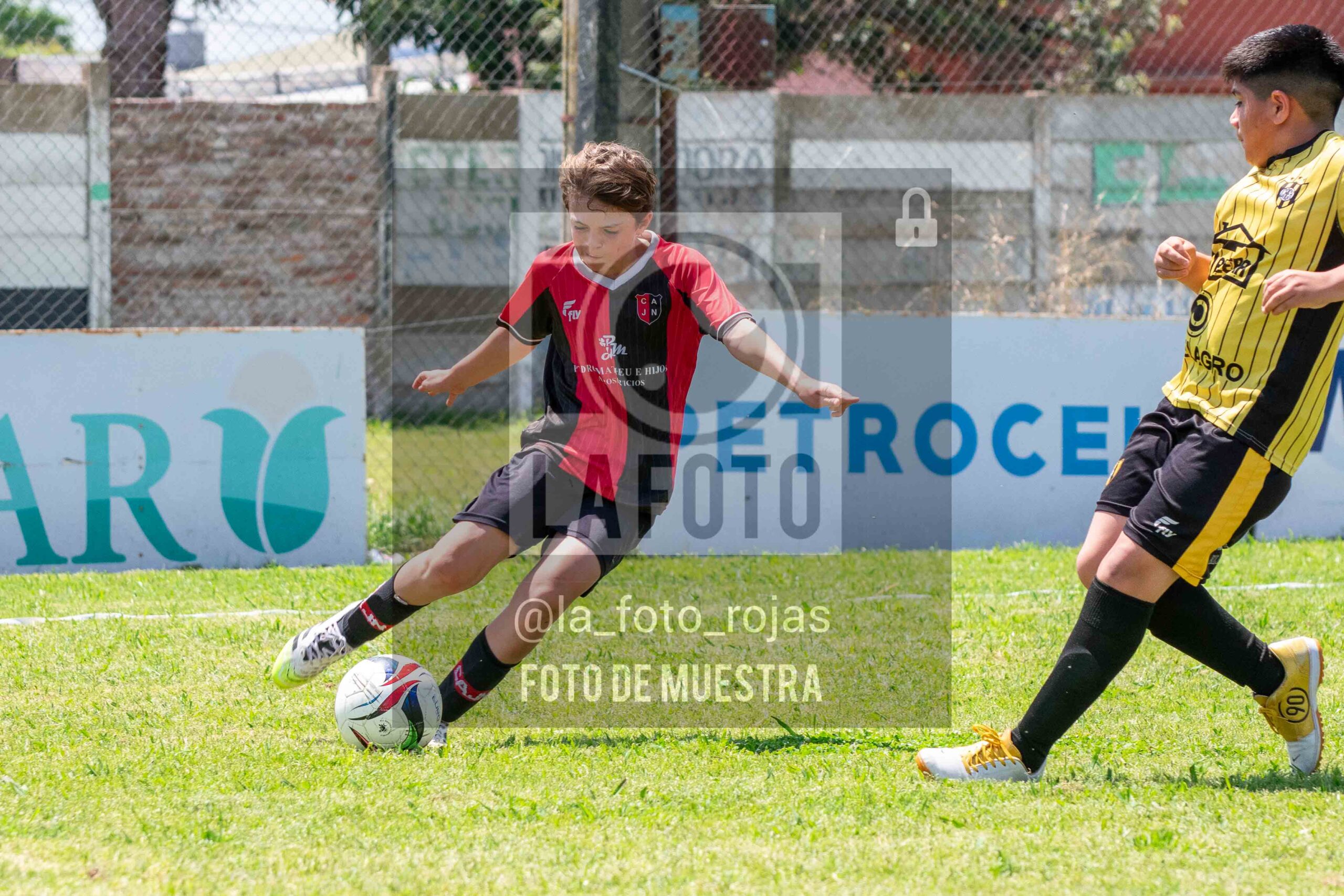 Fotografía 2014-NEW-HURA-40-scaled de NEWBERY - HURACAN / 2014