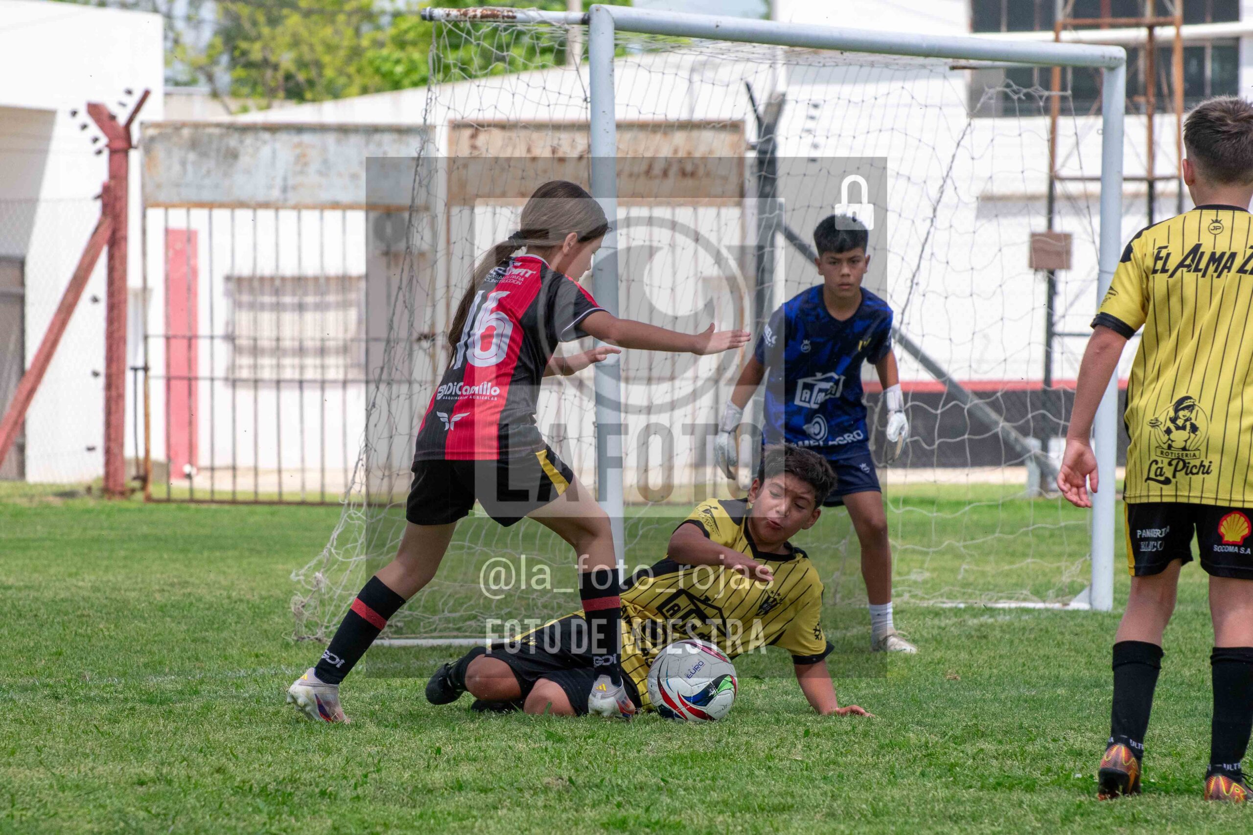 Fotografía 2014-NEW-HURA-86-scaled de NEWBERY - HURACAN / 2014