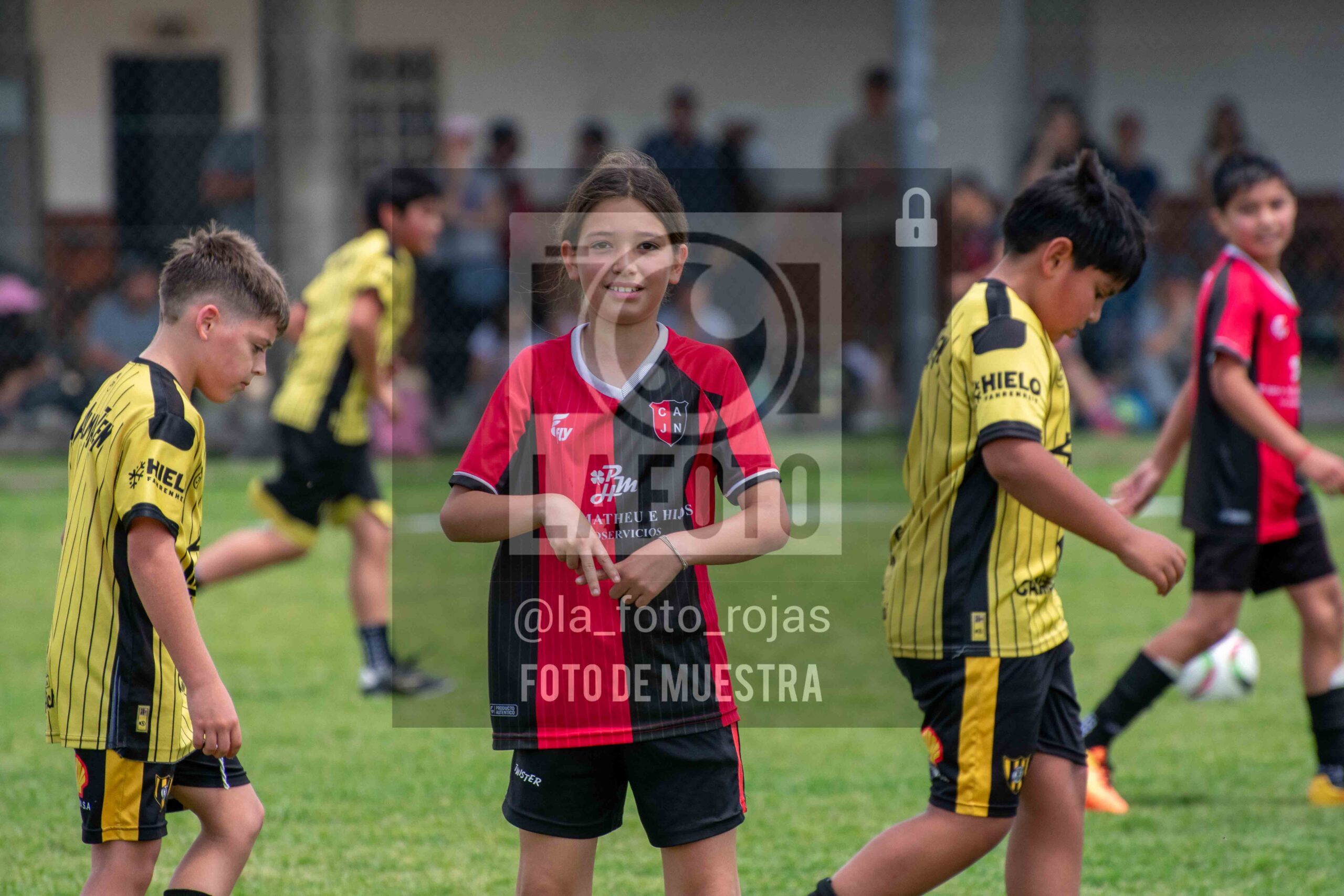 Fotografía 2014-NEW-HURA-93-scaled de NEWBERY - HURACAN / 2014