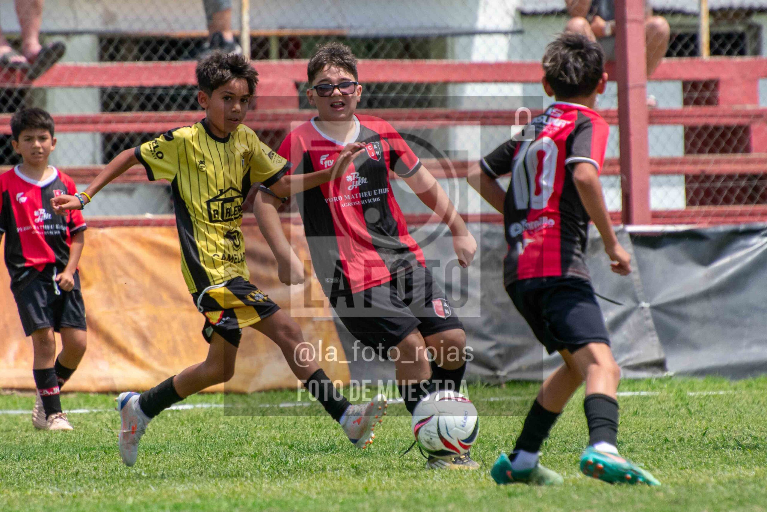 Fotografía 2014-NEW-HURA-98-scaled de NEWBERY - HURACAN / 2014