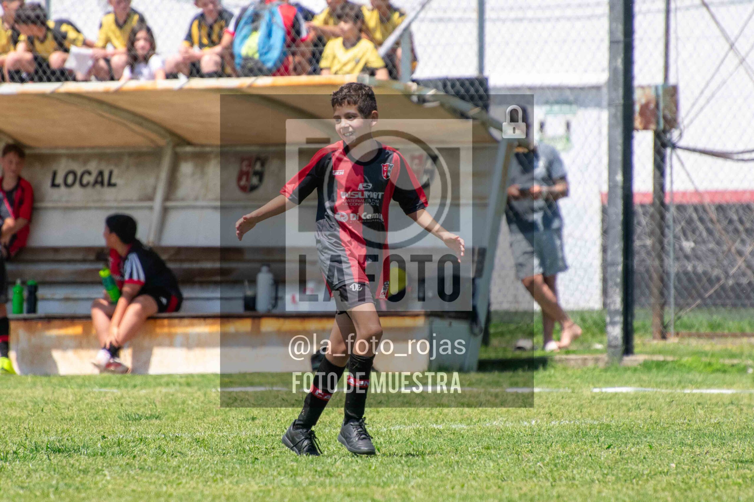Fotografía 2015-NEW-HURA-109-1-scaled de NEWBERY - HURACAN / 2015