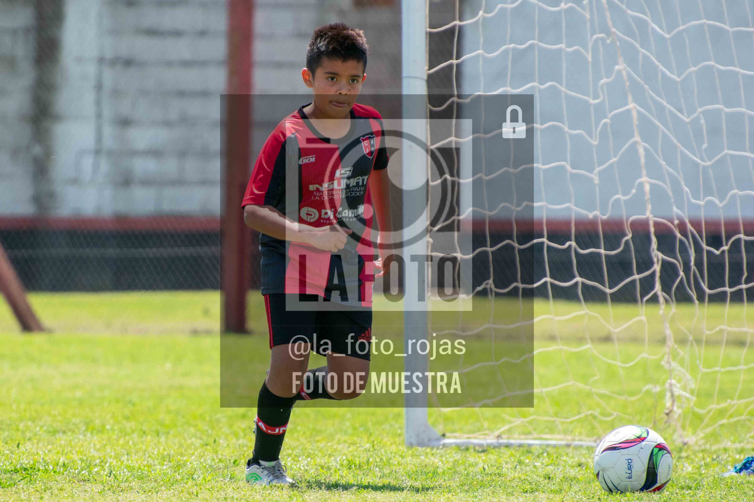 Fotografía 2015-NEW-HURA-15-1-scaled de NEWBERY - HURACAN / 2015
