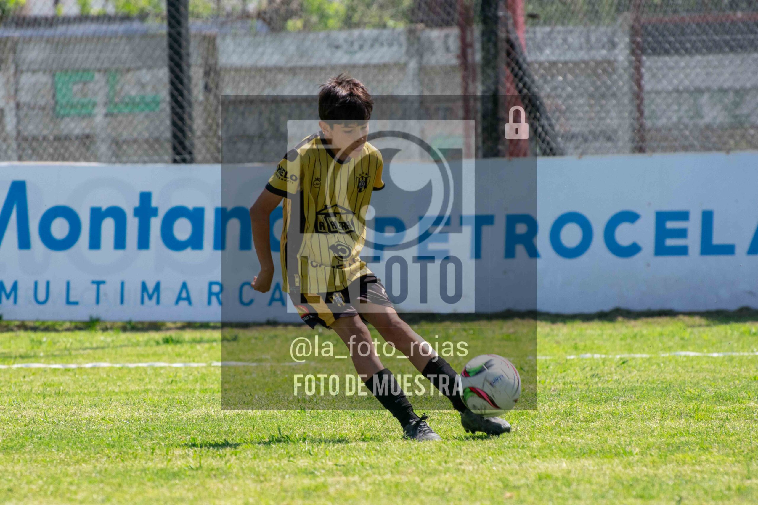 Fotografía 2015-NEW-HURA-21-1-scaled de NEWBERY - HURACAN / 2015