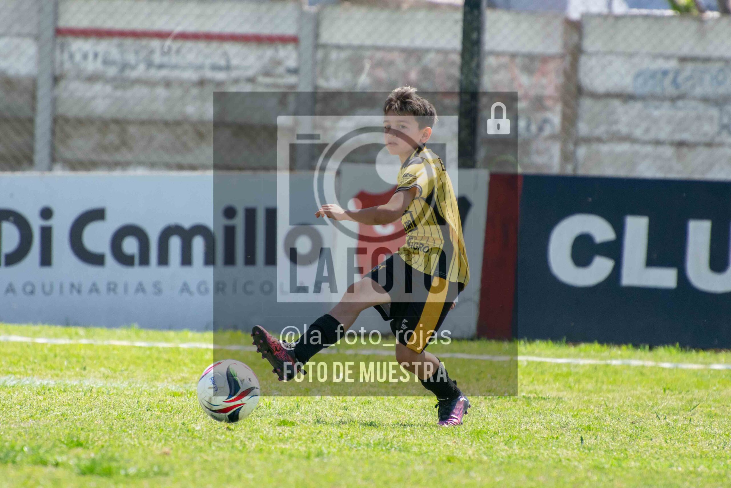 Fotografía 2015-NEW-HURA-4-3-scaled de NEWBERY - HURACAN / 2015