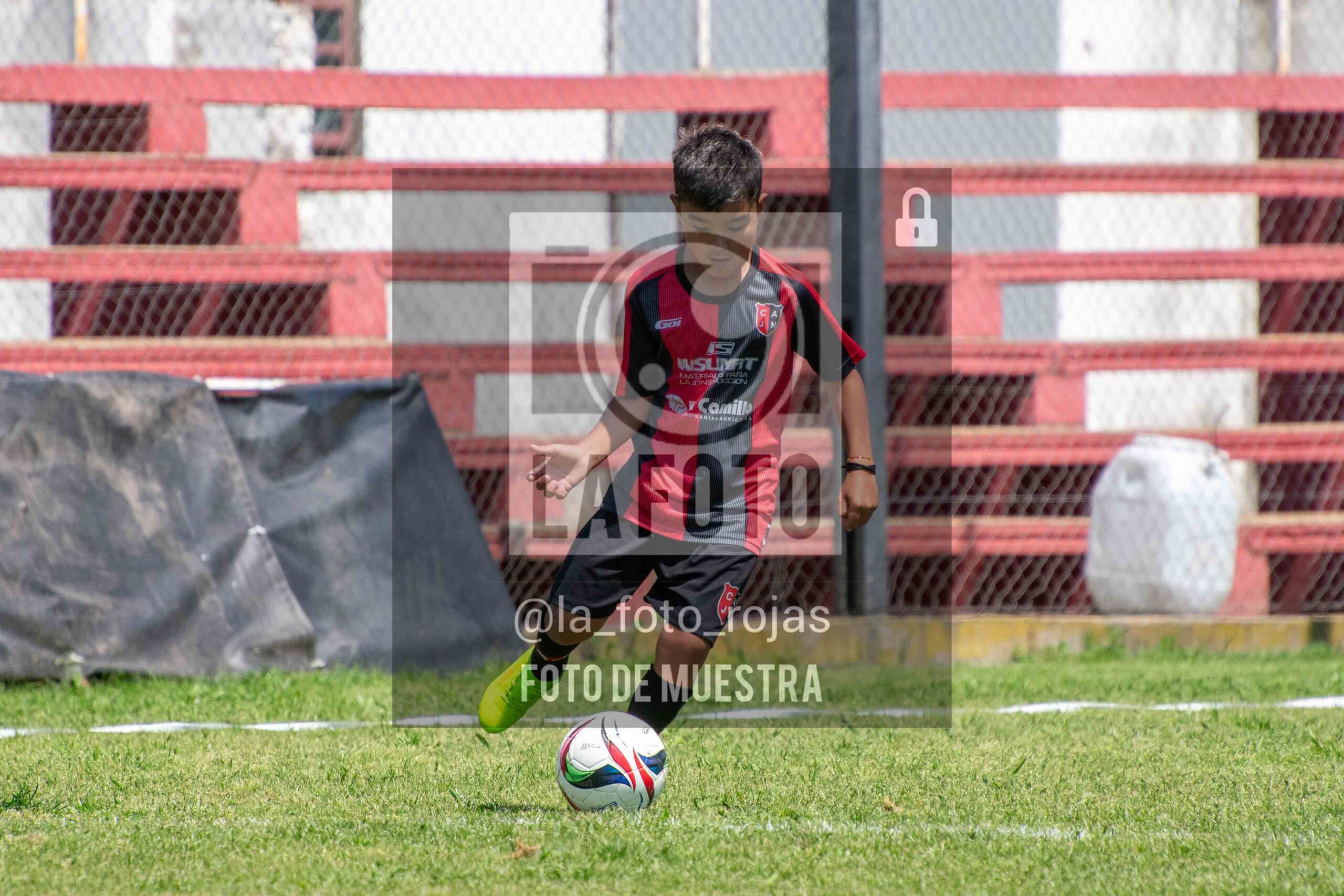 Fotografía 2015-NEW-HURA-53-scaled de NEWBERY - HURACAN / 2015