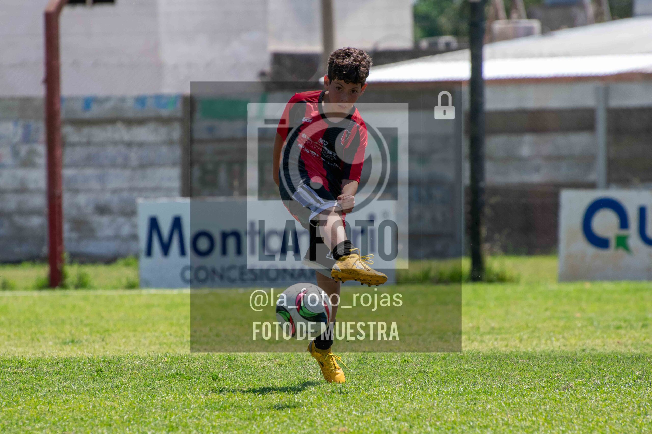 Fotografía 2015-NEW-HURA-76-scaled de NEWBERY - HURACAN / 2015
